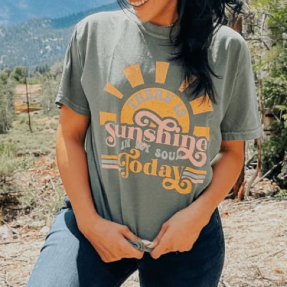 Sunshine in my Soul Graphic Tee